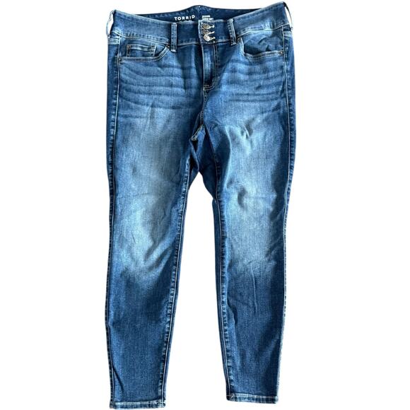 Torrid Women's Plus Petite Jegging Skinny High-Rise Jean Blue Grotto - Size 14P - Picture 3 of 10